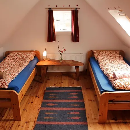 Driftwood Country Hostel *